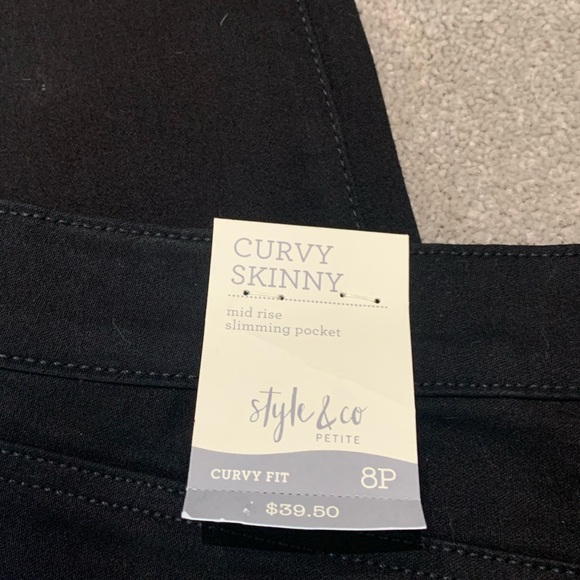 Style & Co Petite Jeans Size 8P Color: Black Rinse - Picture 3 of 8